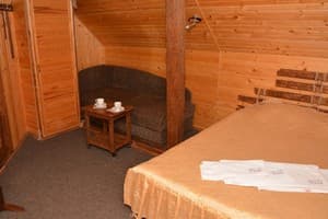Частная усадьба Ski Хата. Стандарт двухместный в коттедже, санузел на два номера 4
