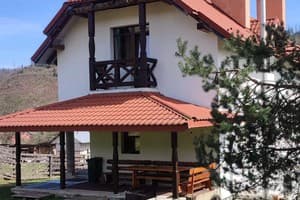 Ski House 1