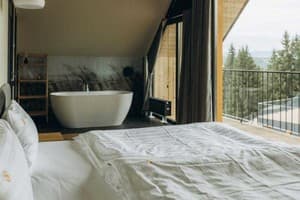 Гостинично-ресторанный комплекс Skogur Home & Resort. Коттедж 4-местный (4+2) № 122;127 две спальни 2