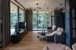 Гостинично-ресторанный комплекс Skogur Home & Resort. Коттедж 6-местный (6+2) три спальни № 7, 10, 12, сруб№23 6