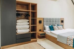 Гостинично-ресторанный комплекс Skogur Home & Resort. Коттедж двухместный (2+2). № 102, 103,106; одна спальня 3