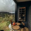 Коттедж Sky Arthall. Коттедж двухместный Mirror stone 13