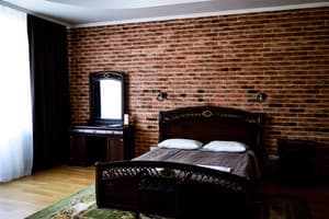 Санаторий Солнечный. Полулюкс двухместный семейный (2+2) 4