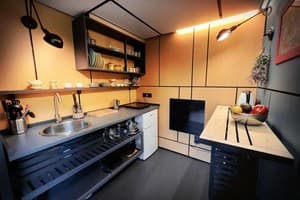 SpitzBergen house 19