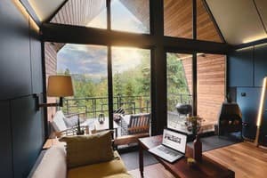 SpitzBergen house 21