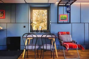 SpitzBergen house 23