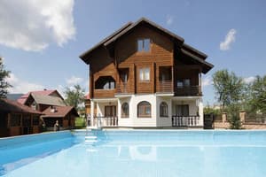 Частная усадьба Теремок