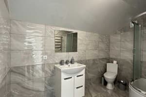 У Анастасии и Софии 25