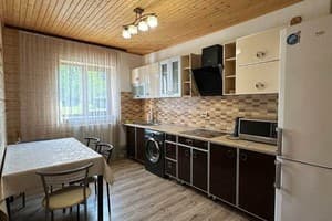 У Анастасии и Софии 18