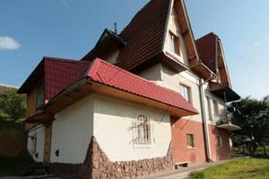 У Демьяна 10