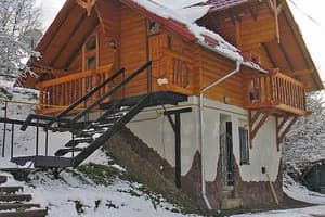 У Демьяна 18