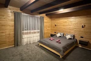 У Марьяны 2 7