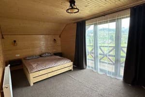 У Марьяны 2 9