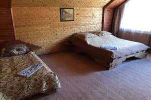 Гостиный двор У Татьяны. Коттедж 9-местный  9