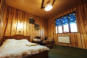 У Ярослава 11