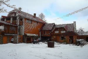 У Ярослава 2