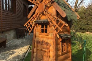 У Ярослава 33