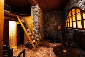 У Ярослава 18