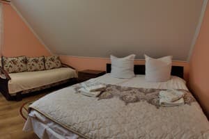 У Ярослава 5