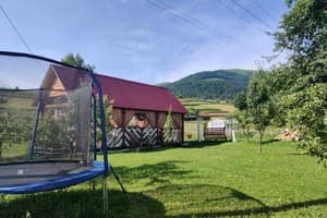 У Яслыгана 8