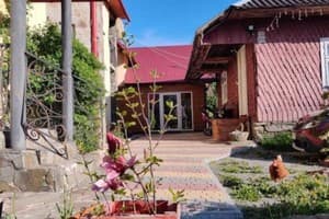 У Яслыгана 9