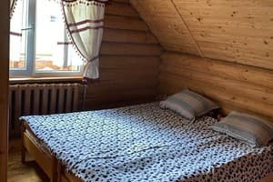 Отель Урочище Луг. Стандарт трехместный Петрос 2