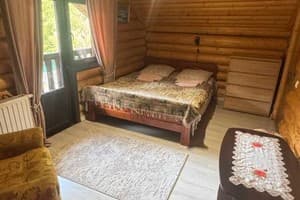 Частная усадьба Верховинский фонтан. Стандарт двухместный с балконом 1