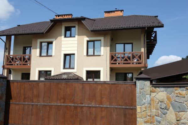 Отель Вілла Северин