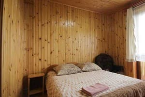 Частная усадьба Возле Леса. Апартаменты 8-местный  с тремя спальнями и гостиной (2 этаж) (6+2) 7