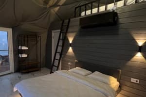 Апарт-отель White Spot. Купол двухместный с ванной у панорамного окна 2