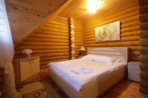 Яблуницька троянда 22