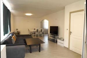 Коттедж Yellow House. Коттедж 6-местный  8