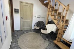 Коттедж Yellow House. Коттедж 8-местный  10