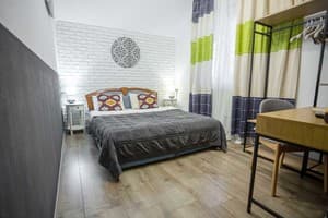 Захарова оселя 28