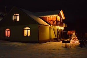 Затишок біля річки 3