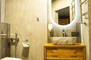 Затишок над Прутом  7