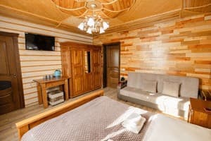Частный сектор Затишок над Прутом . Семейный трехместный улучшенный 12
