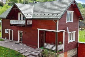 Частный сектор Затишок в Карпатах. Коттедж 6-местный №1 2