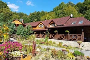 Готель Зелена Садиба