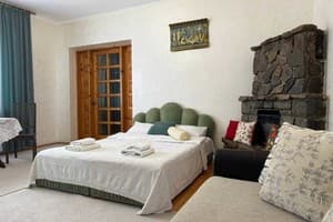 Зеленая усадьба над рекой 25