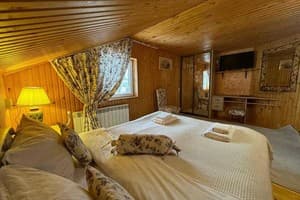 Зеленая усадьба над рекой 28