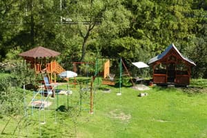 Зеленая усадьба над рекой 3