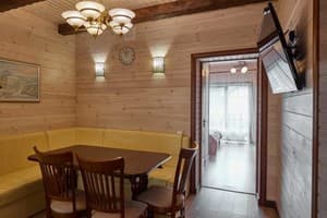 Отель Злата. Апартаменты 5-местный двухкомнатные 8