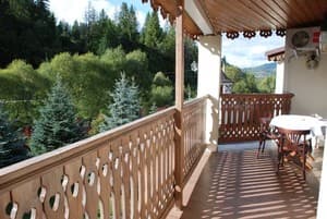 Шале Золотая Подкова. Люкс трехместный 11 двухкомнатный с террасой вид на реку и лес 9