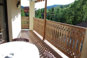 Шале Золотая Подкова. Люкс трехместный 11 двухкомнатный с террасой вид на реку и лес 12